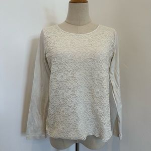Anne Taylor petite top with lace detail!